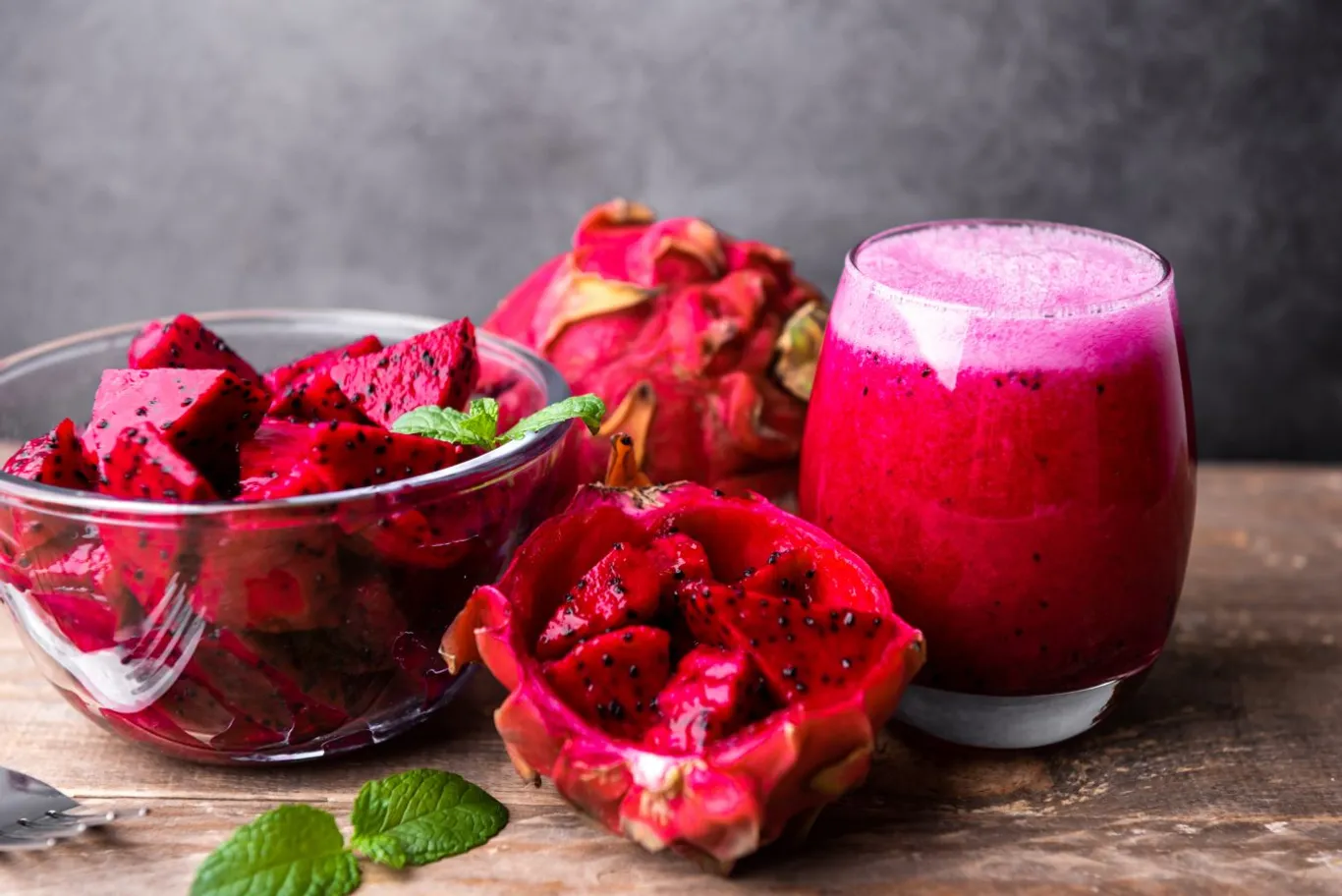 PREMIUM VIETNAM RED DRAGON FRUIT PUREE / NFC JUICE