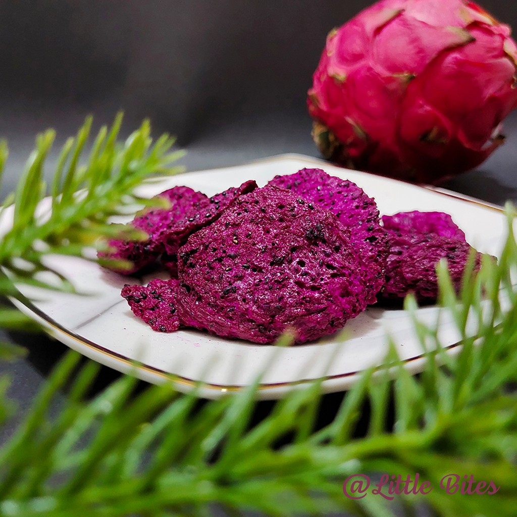 PREMIUM VIETNAM FREEZE-DRIED RED DRAGON FRUIT (RED PITAYA DICES)